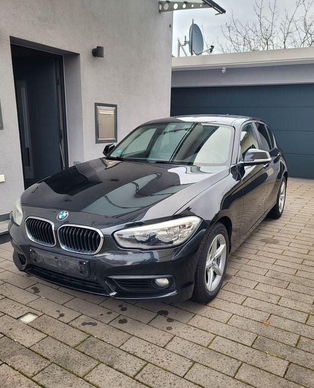 Gebraucht BMW 118 Advantage 150 PS (110 kW) 2018 Schwarz Kleinwagen