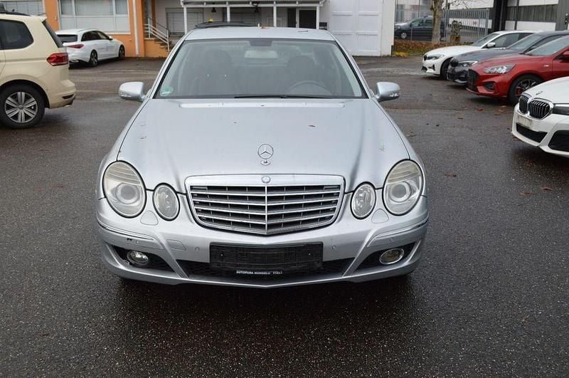 Gebraucht Mercedes E280 190 PS (139 kW) 2007 Silber Limousine