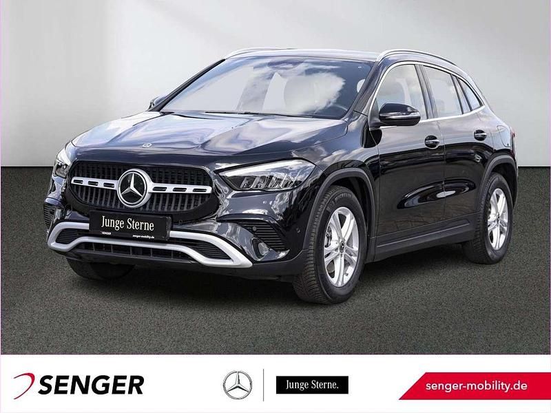 Schwarz Gebraucht 2024 Mercedes GLA200 SUV | 35.740 € (Fairer Preis) - Bild 1/3