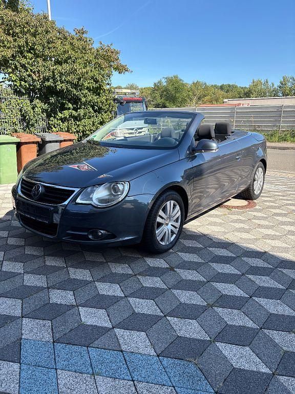 Grau Gebraucht 2007 VW Eos Cabrio | 5.500 € (Fairer Preis) - Bild 1/4
