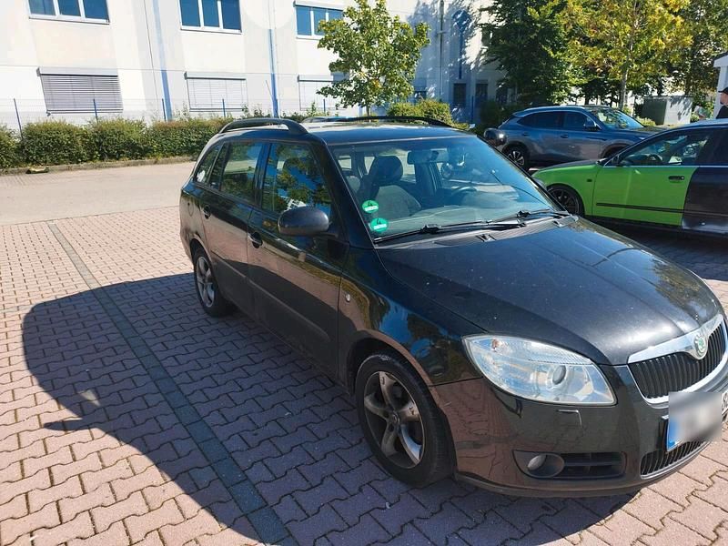 Schwarz Gebraucht 2008 Skoda Fabia Kombi | 850 € (Superpreis) - Bild 1/4