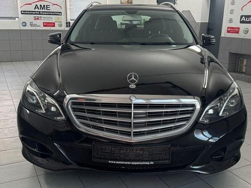 Gebraucht Mercedes E200 136 PS (100 kW) 2015 Schwarz Kombi