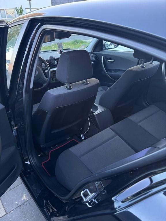 Usata BMW 120 150 CV (110 kW) 2006 Nero Utilitaria