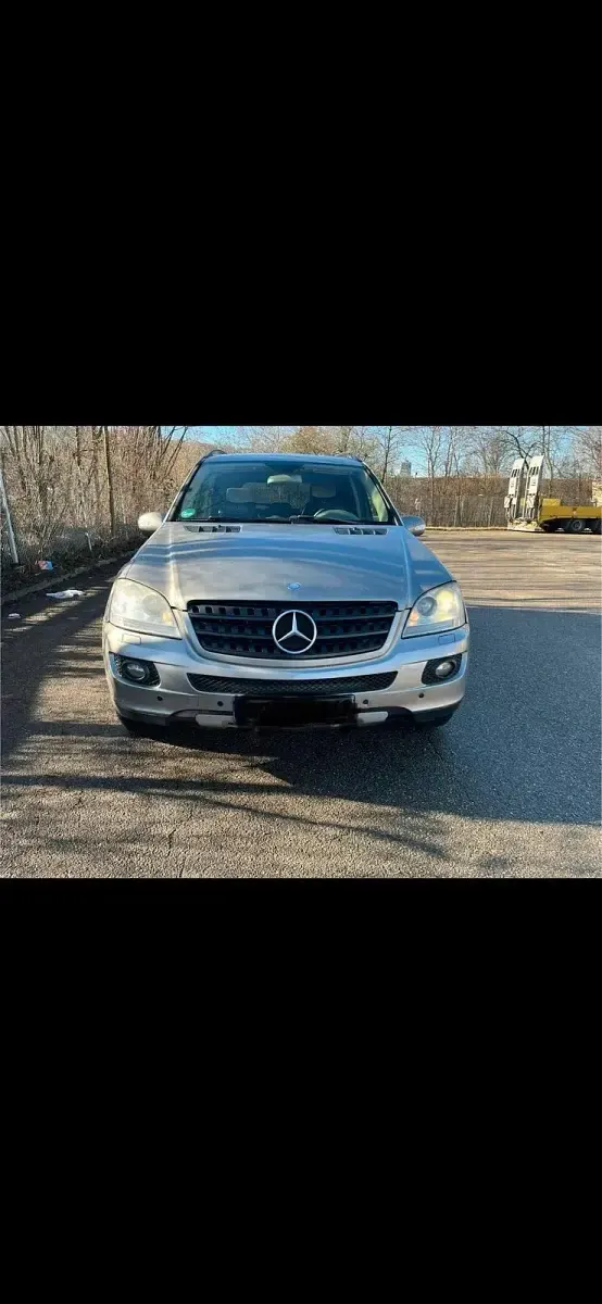 Gebraucht Mercedes ML350 272 PS (200 kW) 2006 Grau SUV