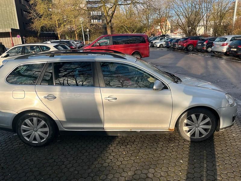 Gebraucht VW Golf V 122 PS (89 kW) 2008 Silber Kombi