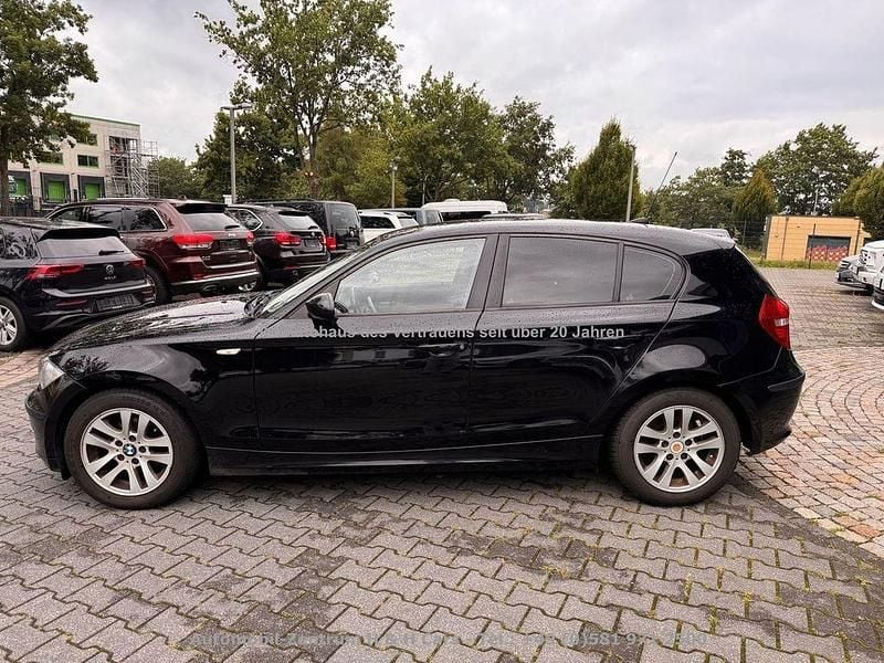 Gebraucht BMW 116 122 PS (89 kW) 2009 Schwarz Kleinwagen