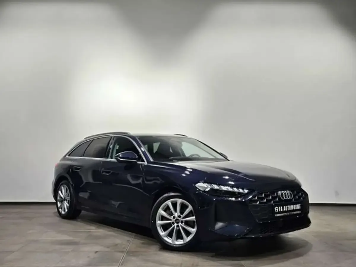 Gebraucht Audi A5 Sport 204 PS (150 kW) 2025 Blau Kombi