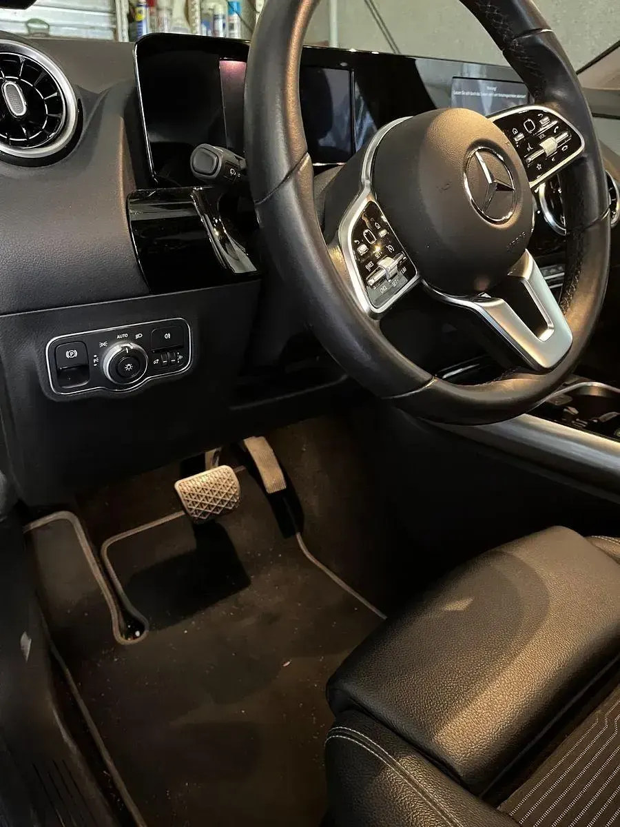 Gebraucht Mercedes E250 160 PS (117 kW) 2021 Grau Limousine