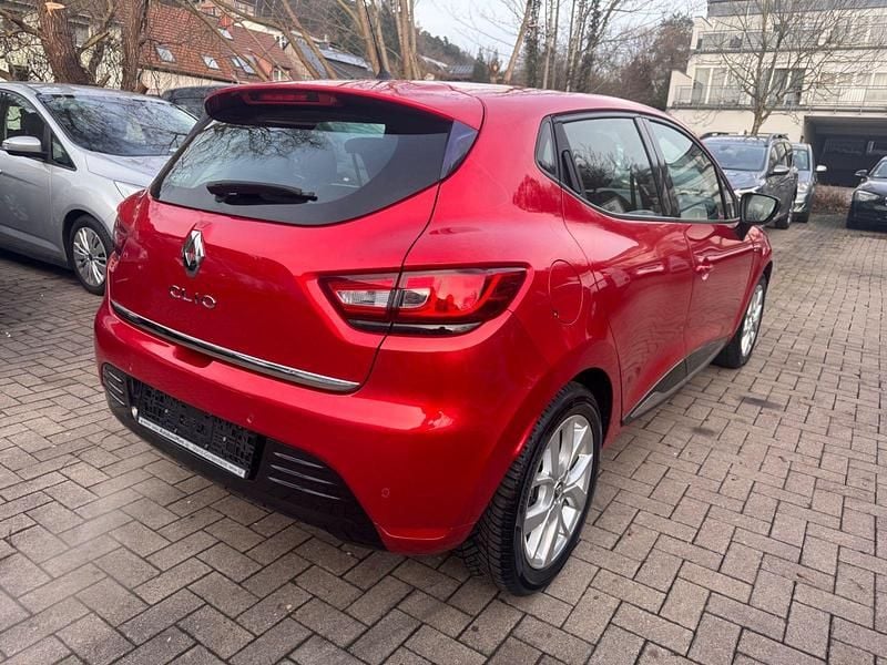 Gebraucht Renault Clio IV LIMITED 118 PS (86 kW) 2018 Rot Kleinwagen