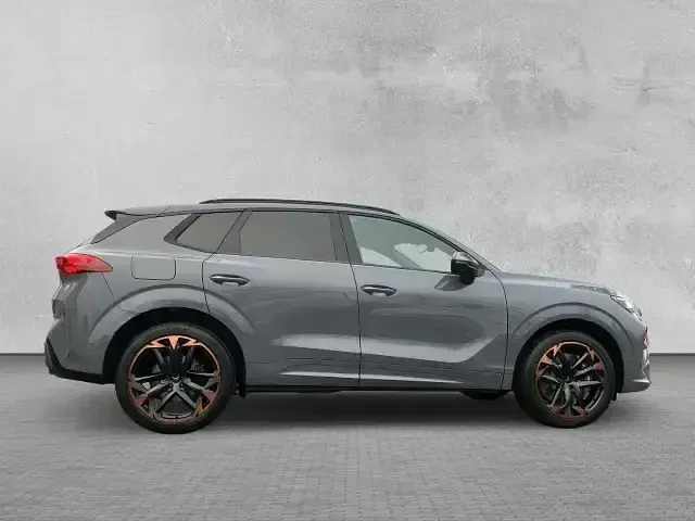 Gebraucht Cupra Terramar VZ 265 PS (194 kW) 2024 Graphengrau (metallic) SUV