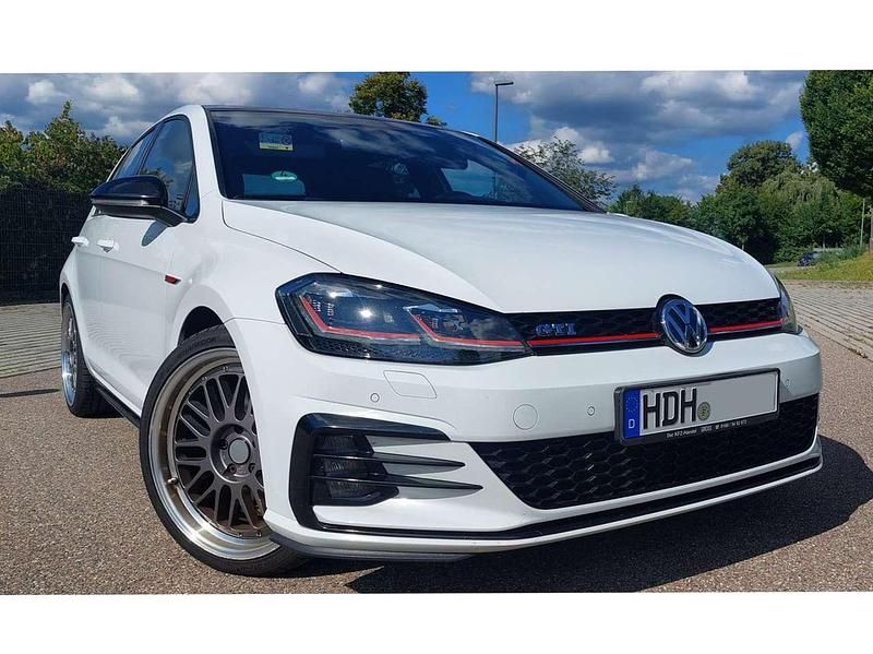 Weiß Gebraucht 2018 VW Golf VII GTI Limousine | 18.500 € (Fairer Preis) - Bild 1/4