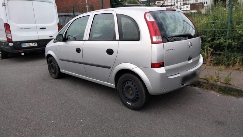 Grau Gebraucht 2003 Opel Meriva Van / Kleinbus | 850 € (Superpreis) - Bild 1/4