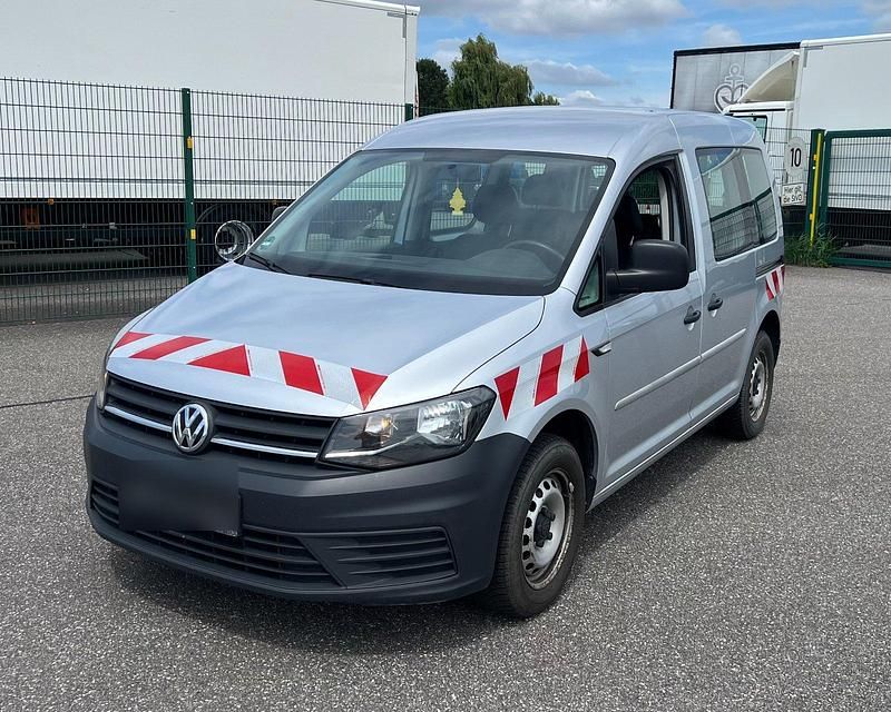 Grau Gebraucht 2018 VW Caddy Van / Kleinbus | 8.800 € (Superpreis) - Bild 1/4