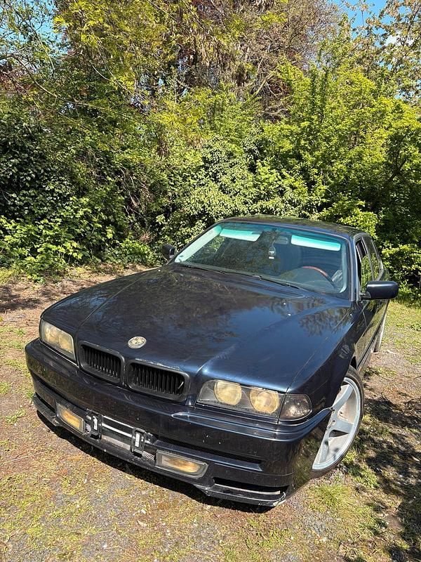Second-hand BMW 728 193 CP (141 kW) 1998 Albastru Berlinǎ