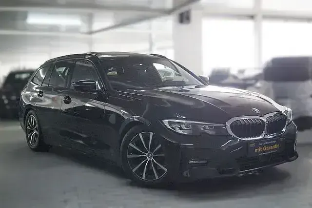 Gebraucht BMW 320 Sport Line 270 PS (198 kW) 2020 Schwarz Kombi