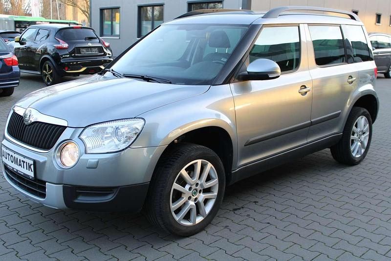 Platin grau metallic Gebraucht 2010 Skoda Yeti Experience SUV | 8.900 € (Etwas zu teuer) - Bild 1/4