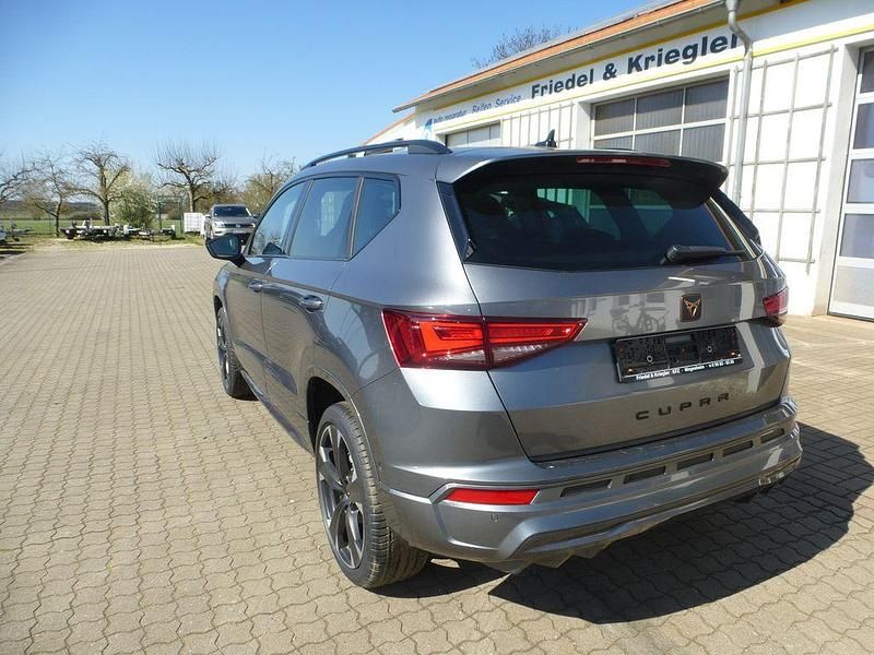 Neu Cupra Ateca 150 PS (110 kW) 2026 Grau SUV