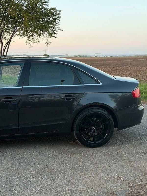 Gebraucht Audi A4 143 PS (105 kW) 2011 Braun Limousine