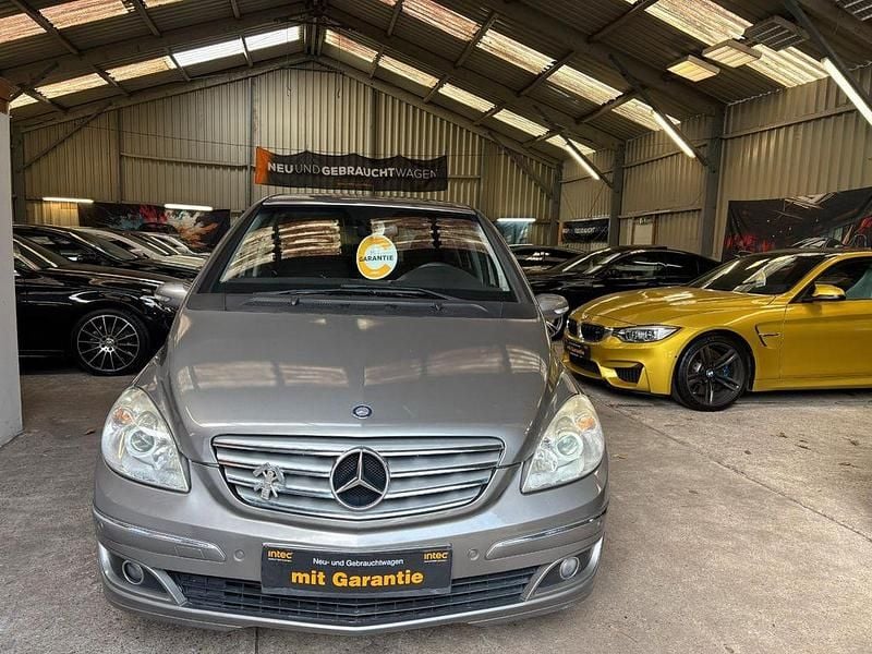 Gebraucht Mercedes B180 109 PS (80 kW) 2005 Grau Van / Kleinbus