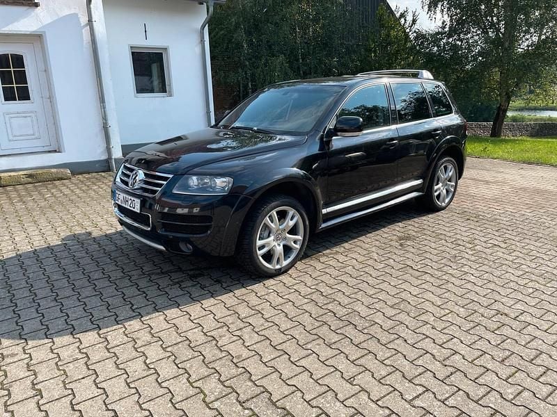 Schwarz Gebraucht 2005 VW Touareg Sportline SUV | 12.500 € - Bild 1/4