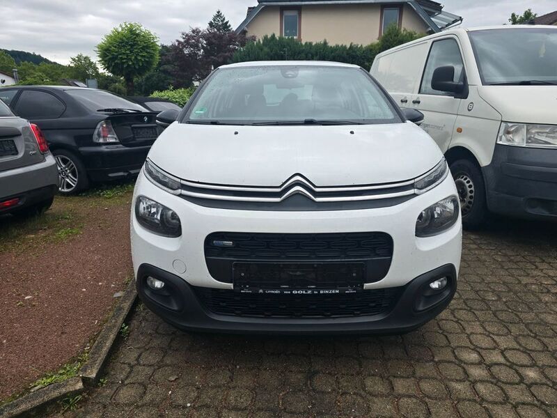 Weiß Gebraucht 2017 Citroën C3 Feel Kleinwagen | 5.900 € (Fairer Preis) - Bild 1/4