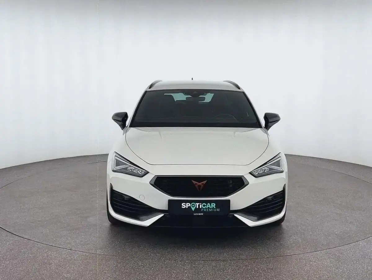 Gebraucht Cupra Leon 150 PS (110 kW) 2023 Weiß Kombi