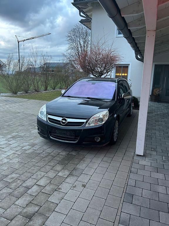 Schwarz Gebraucht 2007 Opel Signum Edition+ Kombi | 1.700 € (Guter Preis) - Bild 1/4