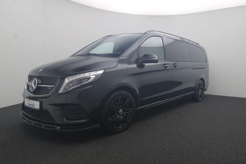 Schwarz Gebraucht 2021 Mercedes V300 Avantgarde Edition Van / Kleinbus | 64.490 € (Teuer) - Bild 1/3
