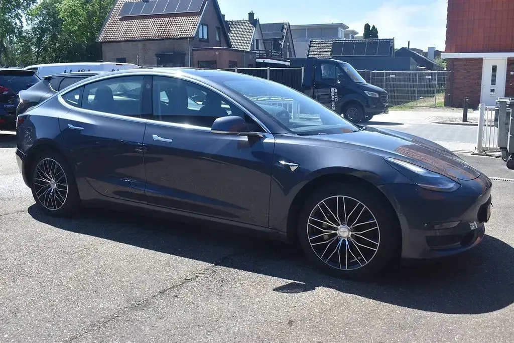 Gebraucht Tesla Model 3 Long Range AWD 258 kW (351 PS) 2019 Grau Limousine