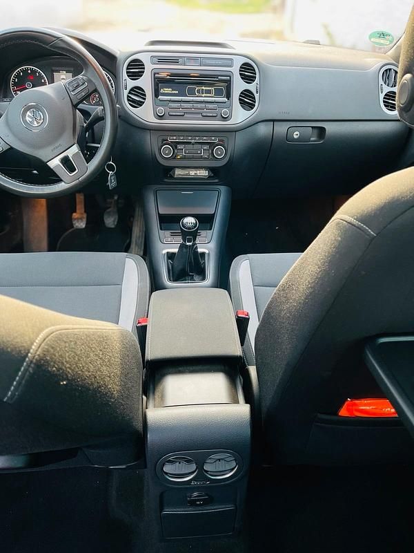 Gebraucht VW Tiguan 160 PS (117 kW) 2014 Schwarz SUV