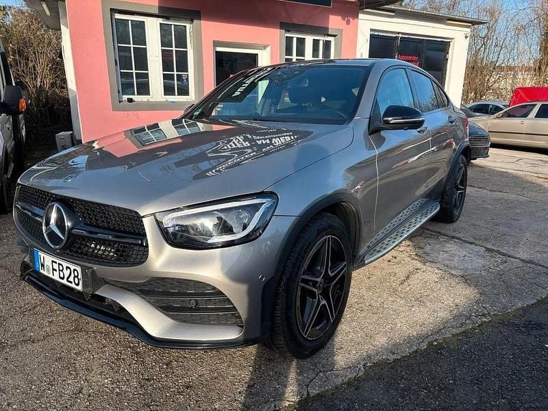 Silber Gebraucht 2019 Mercedes GLC220 Coupé | 28.990 € (Fairer Preis) - Bild 1/4