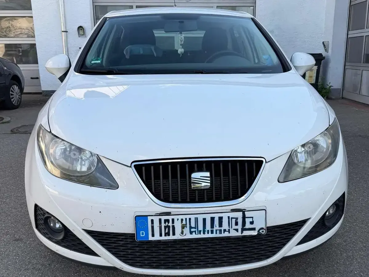 Gebraucht Seat Ibiza Reference 86 PS (63 kW) 2011 Weiß Limousine