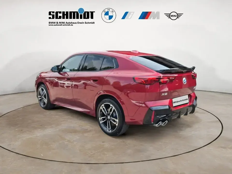 Gebraucht BMW X2 Luxury Line 300 PS (220 kW) 2025 (rot)  fire red SUV