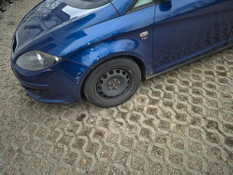 Gebraucht Seat Toledo 2006 Blau Kleinwagen
