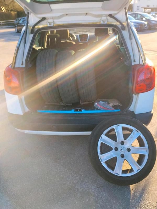 Gebraucht Peugeot 207 120 PS (88 kW) 2009 Weiß Kombi