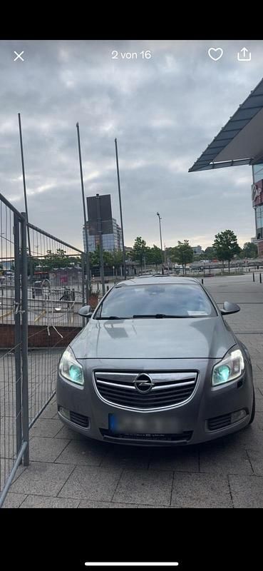 Gebraucht Opel Insignia 195 PS (143 kW) 2011 Silber Limousine