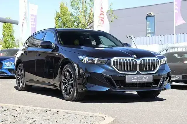 Gebraucht BMW 540 M Sport 303 PS (222 kW) 2024 Schwarz Kombi