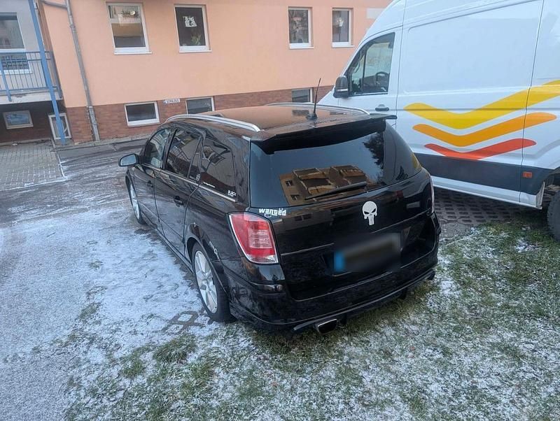 Gebraucht Opel Astra Sport 150 PS (110 kW) 2008 Schwarz Kombi
