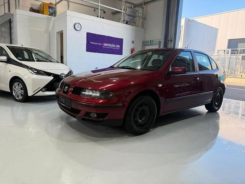 Gebraucht Seat Leon Stella 101 PS (74 kW) 2000 Rot Kleinwagen