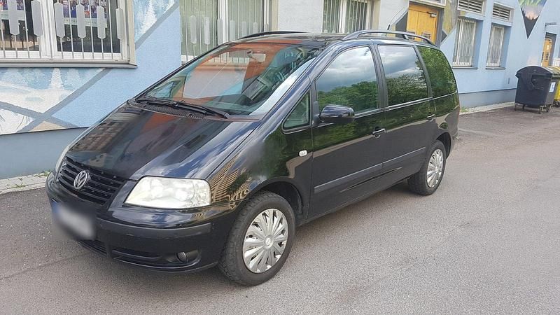 Gebraucht VW Sharan 131 PS (96 kW) 2003 Schwarz Van / Kleinbus