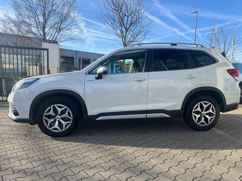 Gebraucht Subaru Forester Active 150 PS (110 kW) 2022 Weiß SUV
