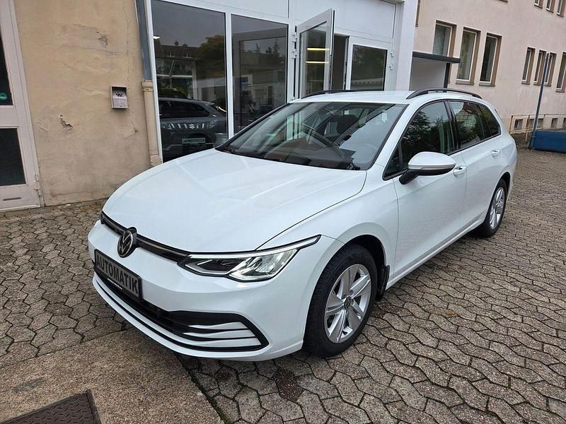 Weiß Gebraucht 2022 VW Golf VIII Kombi | 24.990 € (Fairer Preis) - Bild 1/4