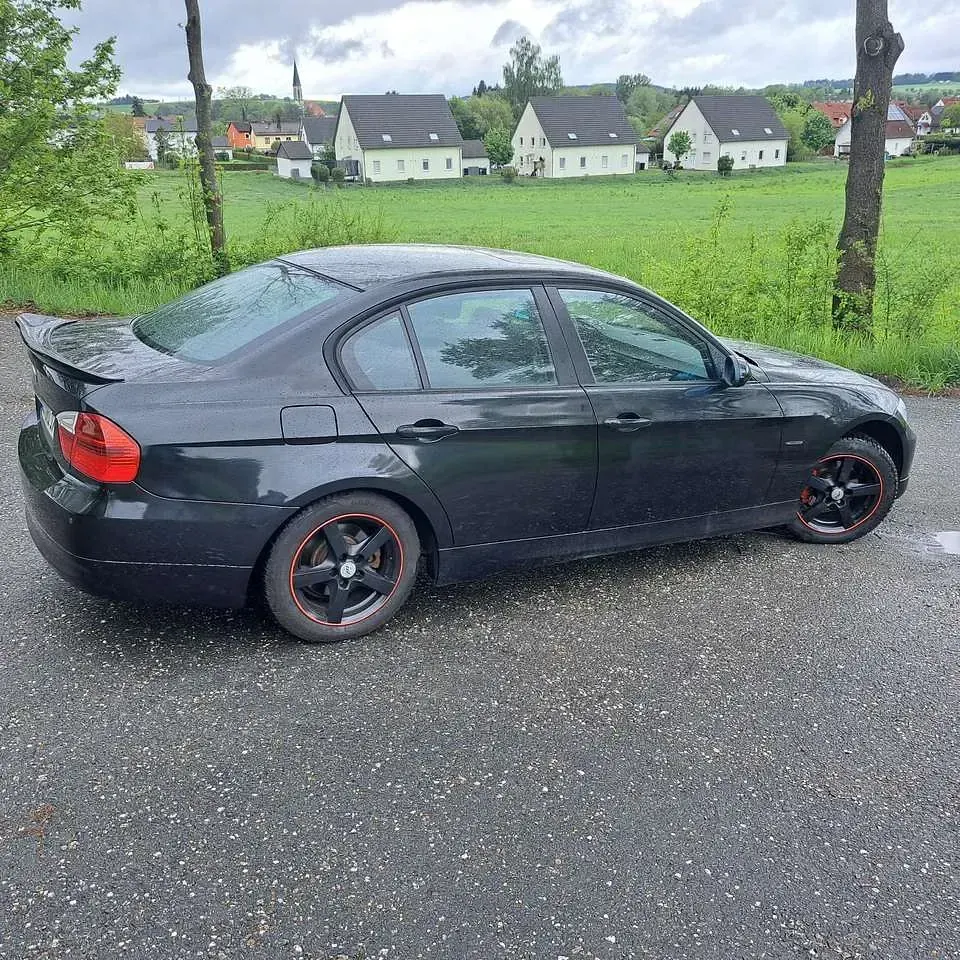 Usata BMW 320 150 CV (110 kW) 2006 Nero Berlina