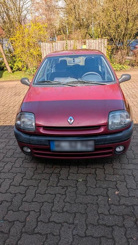 Gebraucht Renault Clio II 50 PS (36 kW) 1999 Rot Kleinwagen