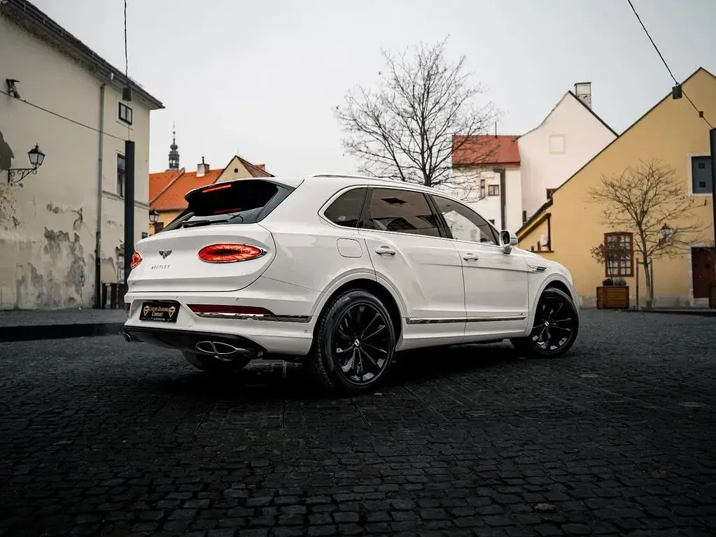 Gebraucht Bentley Bentayga 551 PS (405 kW) 2022 Weiß SUV