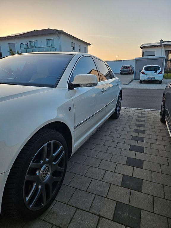 Usata VW Phaeton 334 CV (245 kW) 2007 Bianco Berlina