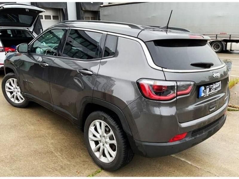 Gebraucht Jeep Compass Limited 131 PS (96 kW) 2020 Grau SUV
