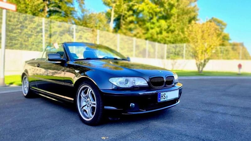 Schwarz Gebraucht 2004 BMW 318 Cabriolet Cabrio | 6.999 € (Etwas zu teuer) - Bild 1/4