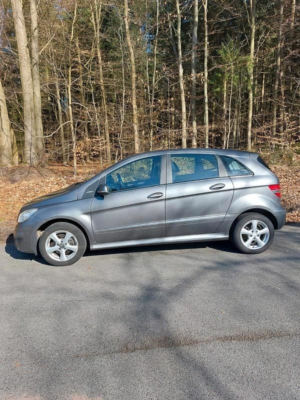 Gebraucht Mercedes B170 102 PS (75 kW) 2008 Van / Kleinbus