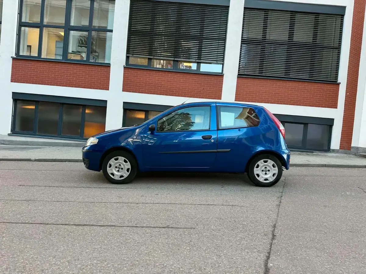 Gebraucht Fiat Punto 60 PS (44 kW) 2005 Blau Kleinwagen